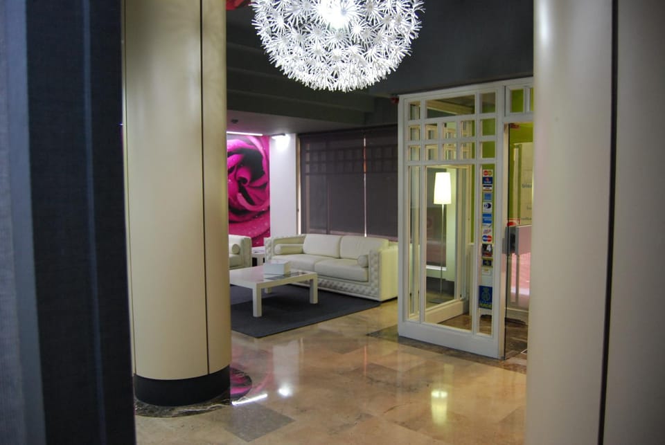 Living room, Lobby or reception