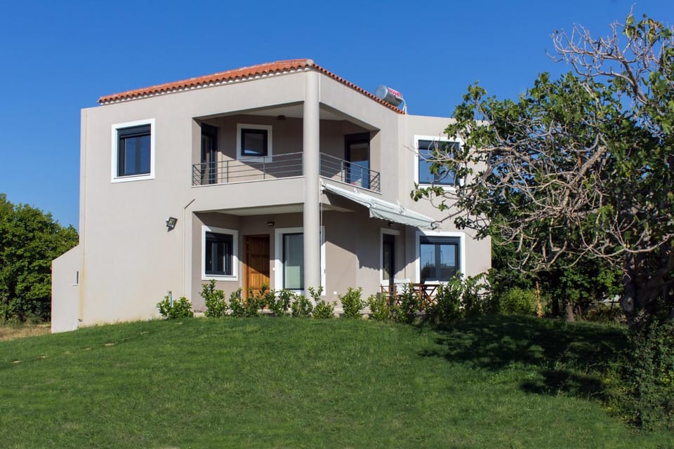 Perivoli House A House in Decentralized Administration of the Aegean