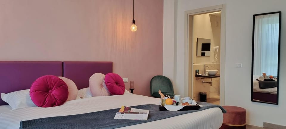 Bed, Bathroom, Bedroom