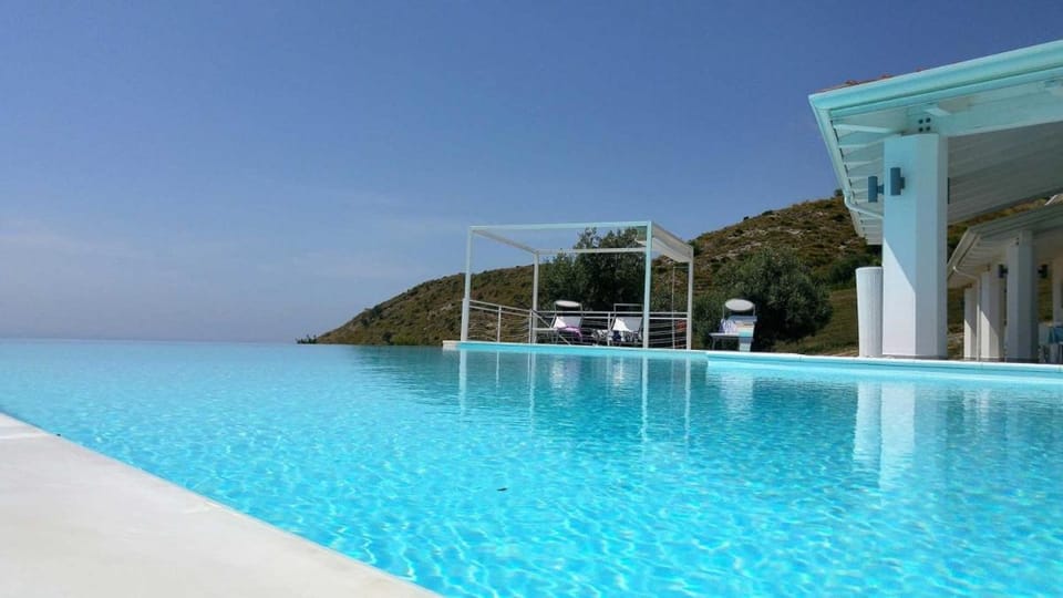 White Club Residence Resort in Calabria