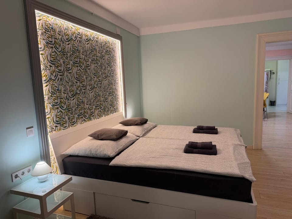 Bed, Bedroom