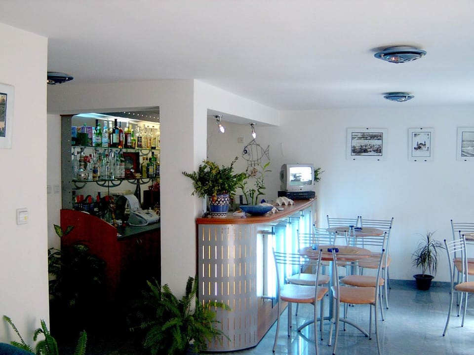 Day, Summer, Lounge or bar, On site