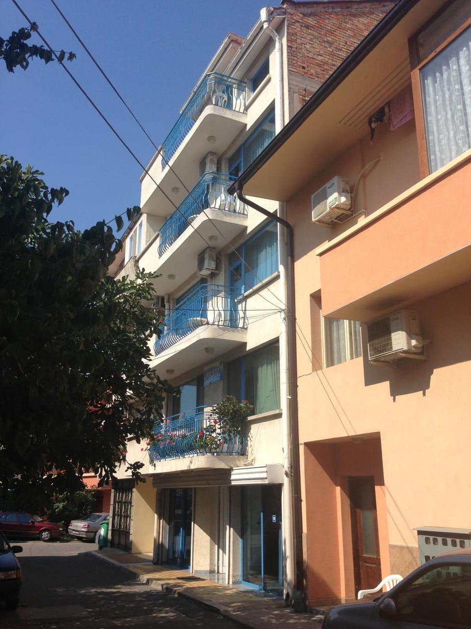 Property building, Facade/entrance