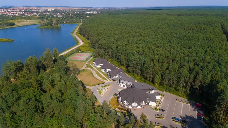 Bird's eye view, Lake view