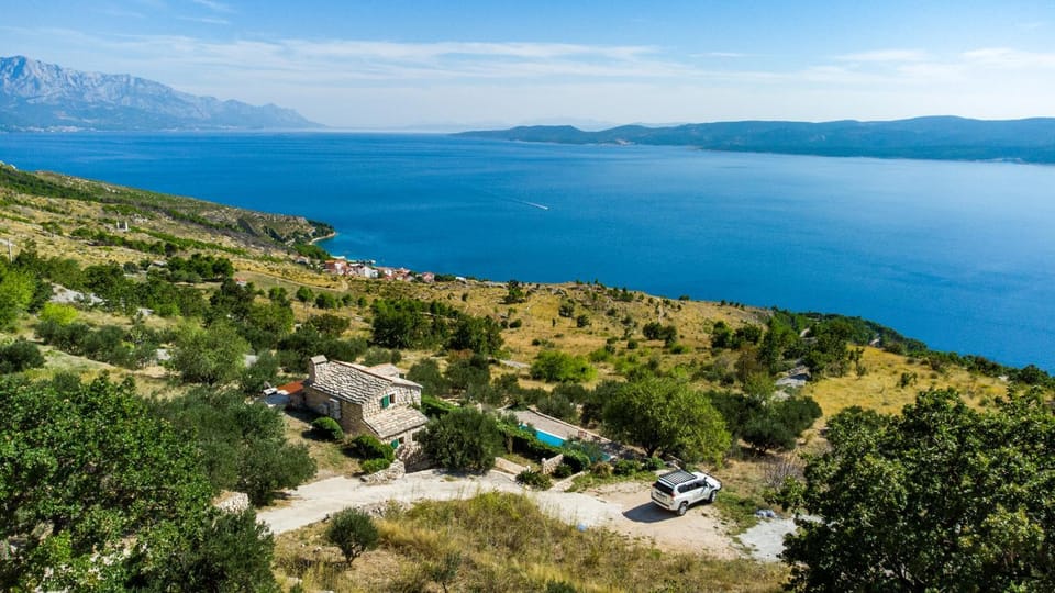 Dalmatian stone villa with heated pool House in Split-Dalmatia County