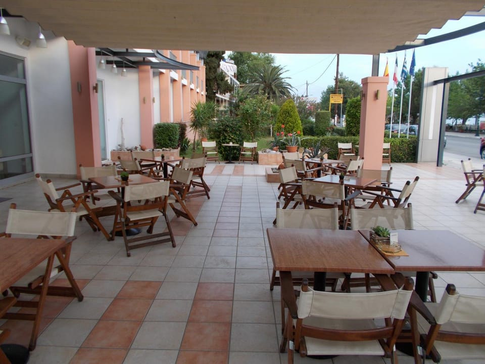 Lounge or bar