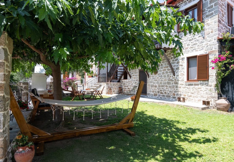Kyr Gianni Mansion House in Halkidiki