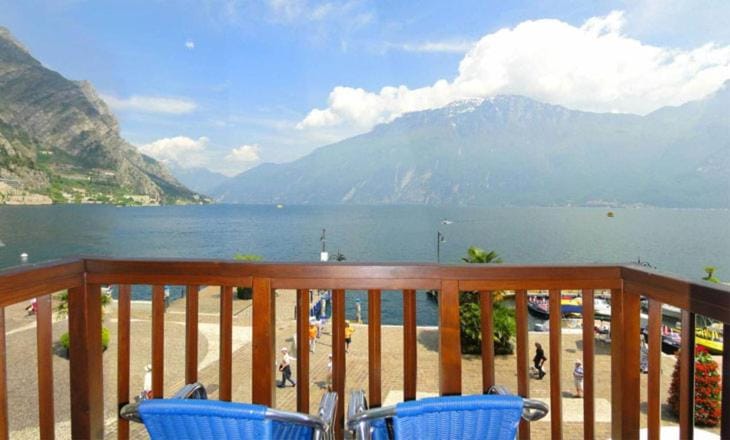 Balcony/Terrace, Lake view