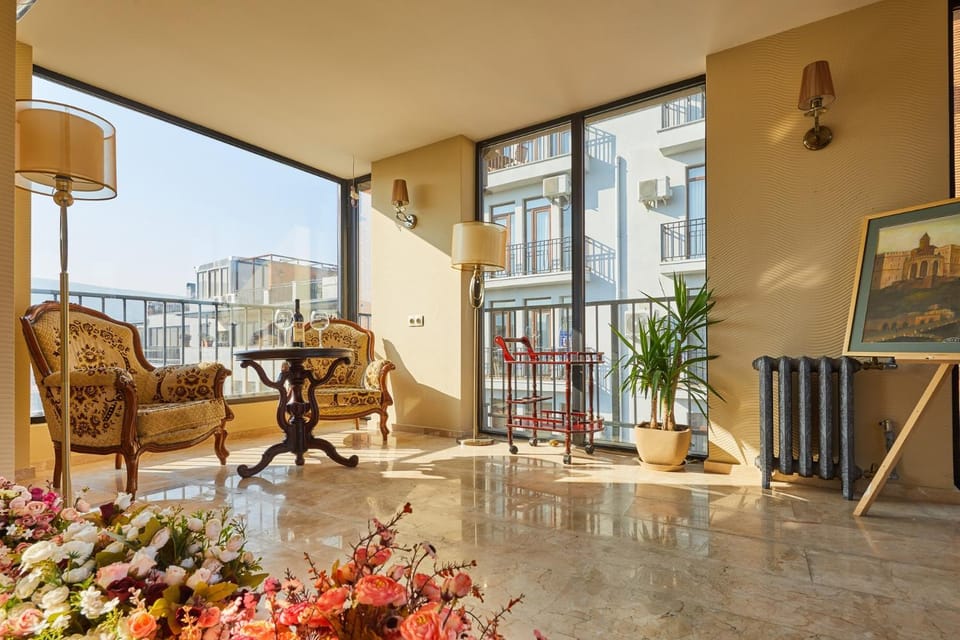 Day, Balcony/Terrace, Living room