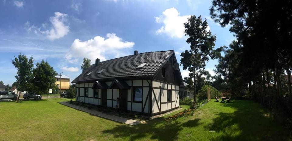 Property building, Facade/entrance, Day, Summer, Garden, Floor plan, Garden view