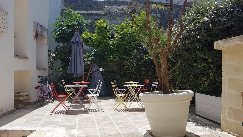Patio, Garden