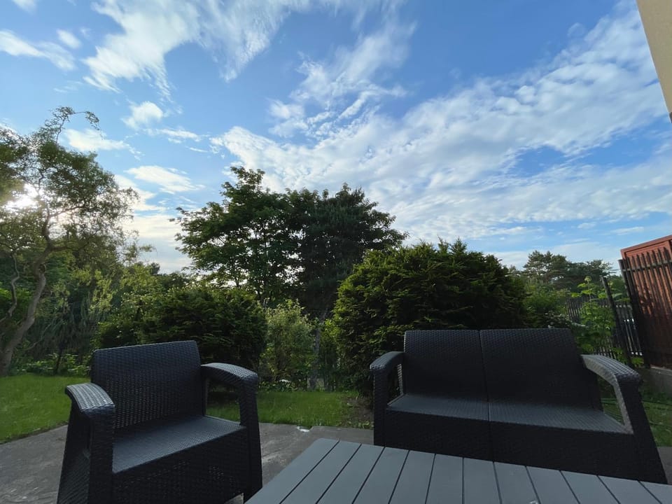 Garden, Seating area, Garden view