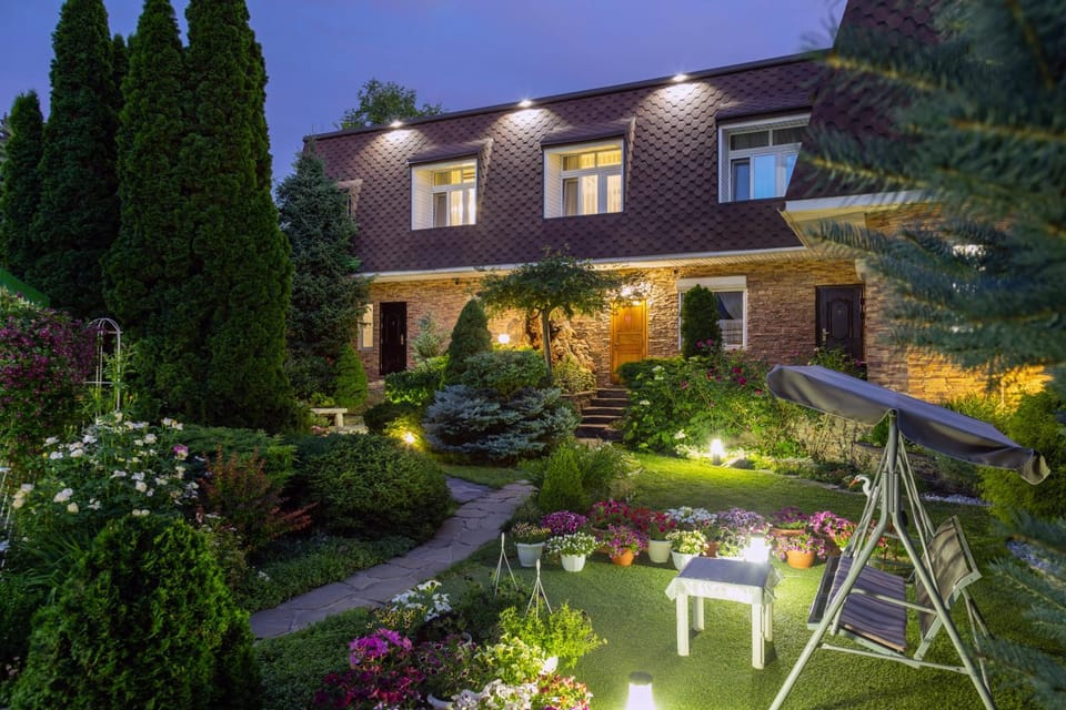Property building, Garden