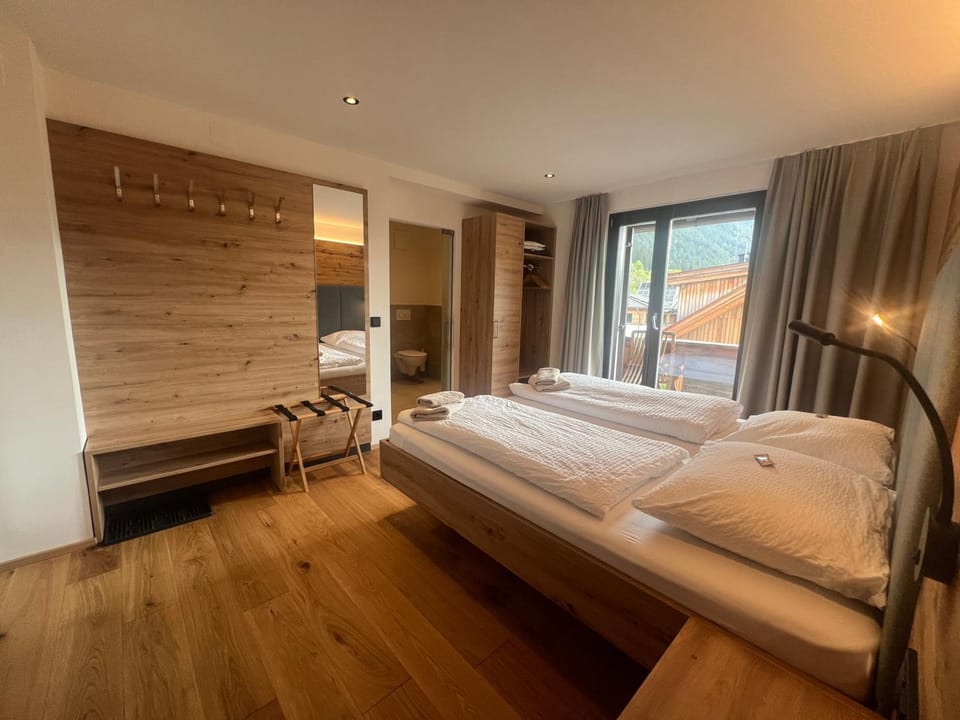 Bed, Balcony/Terrace, Bedroom