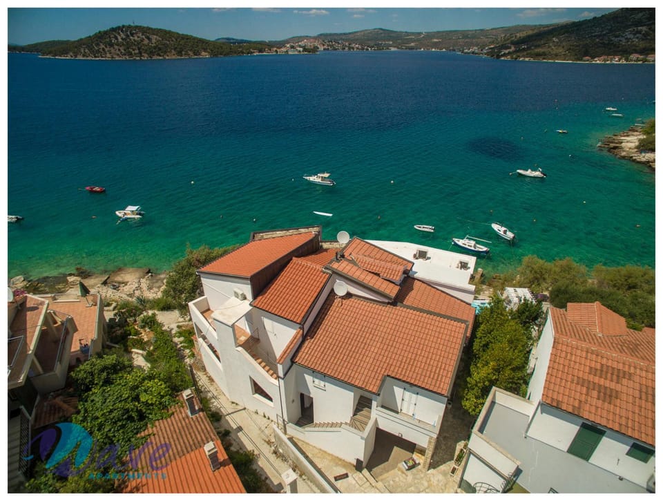 Bird's eye view, Sea view