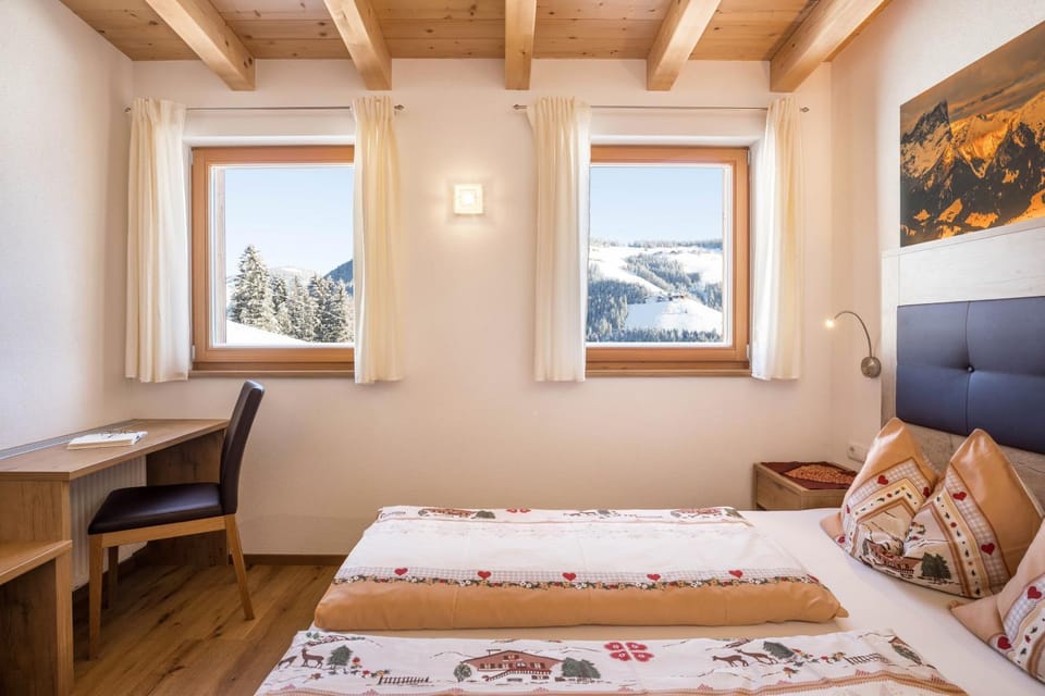 Property building, Living room, Bedroom