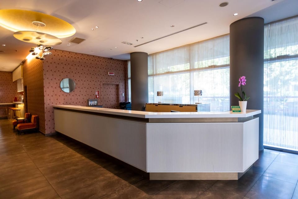 Lobby or reception, Lobby or reception