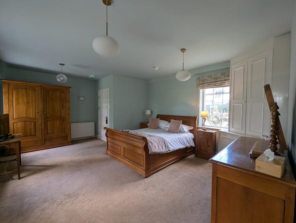 Bed, Photo of the whole room, Bedroom, wardrobe