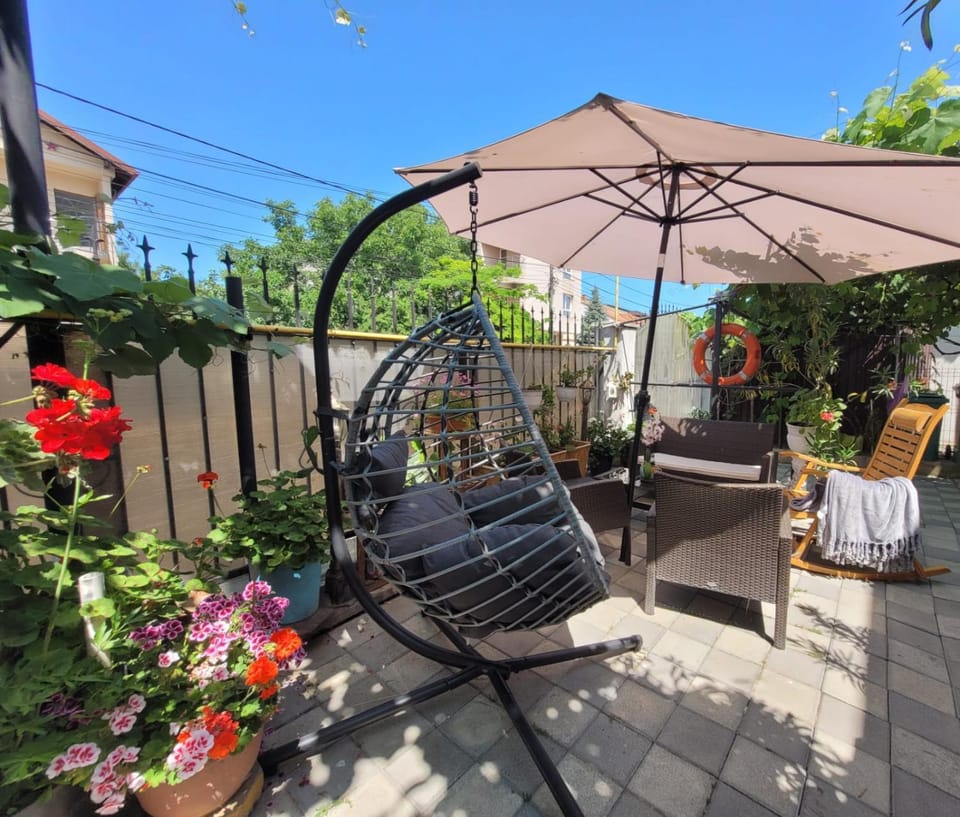 Patio, Garden, Seating area