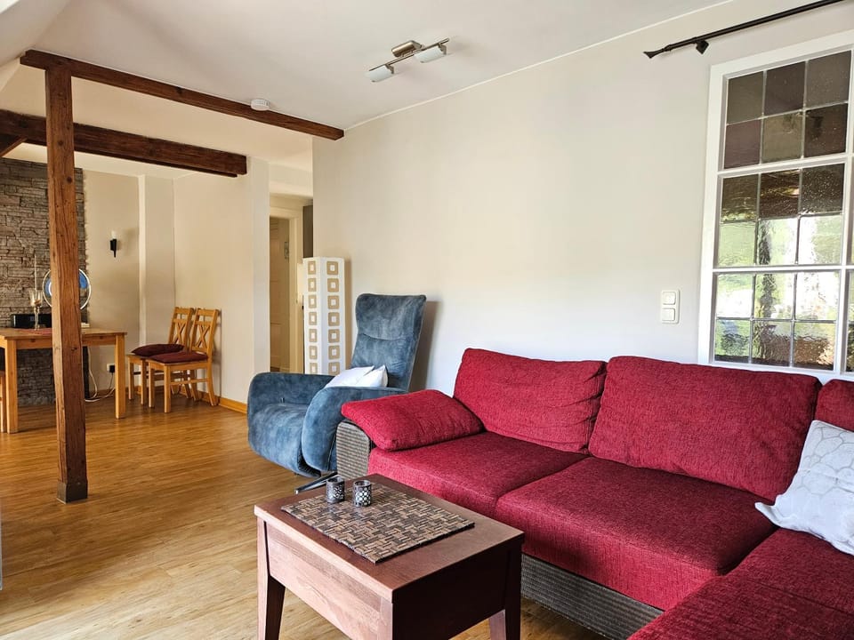 Living room, Seating area, Dining area