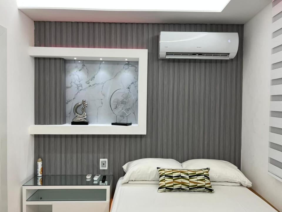Bed, Photo of the whole room, Bedroom, air conditioner