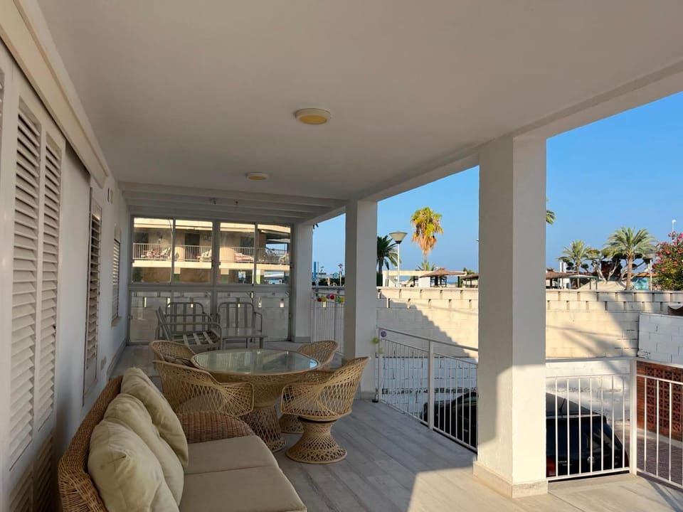 View (from property/room), Balcony/Terrace