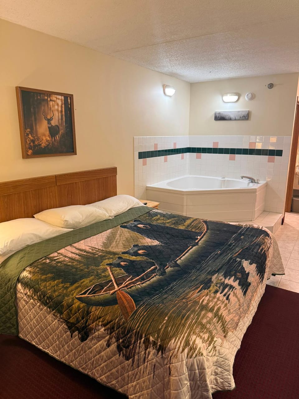 Photo of the whole room, Bath