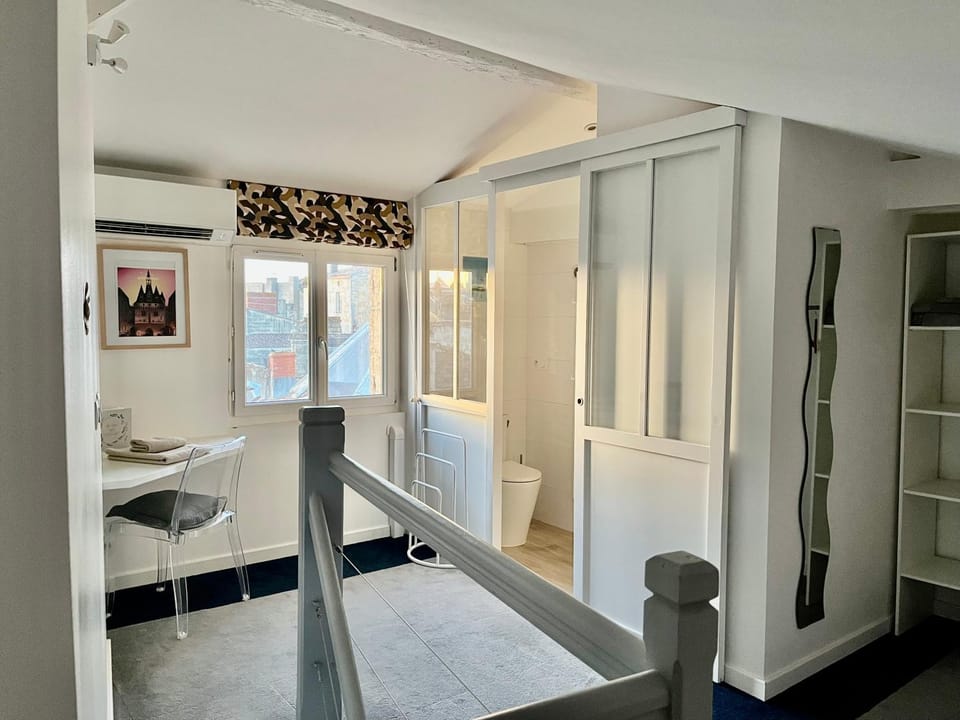 Bathroom, Seating area, Bedroom