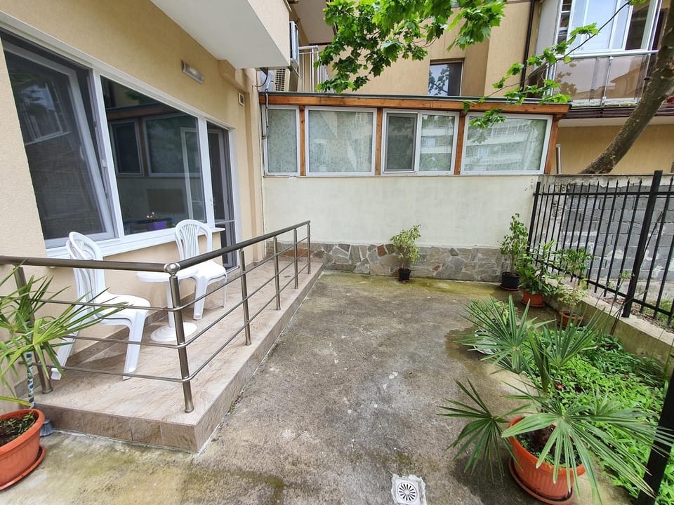 Patio, Inner courtyard view