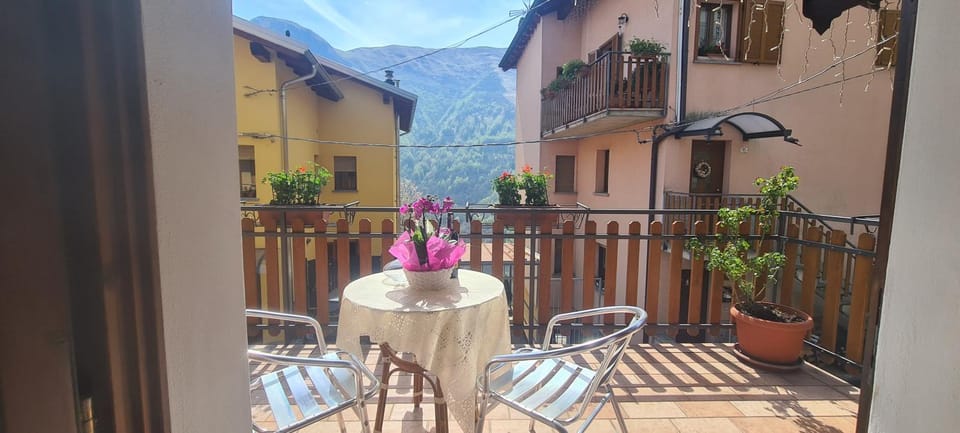 Property building, Natural landscape, View (from property/room), Balcony/Terrace, Mountain view