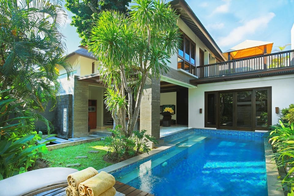 Swimming pool, Swimming pool