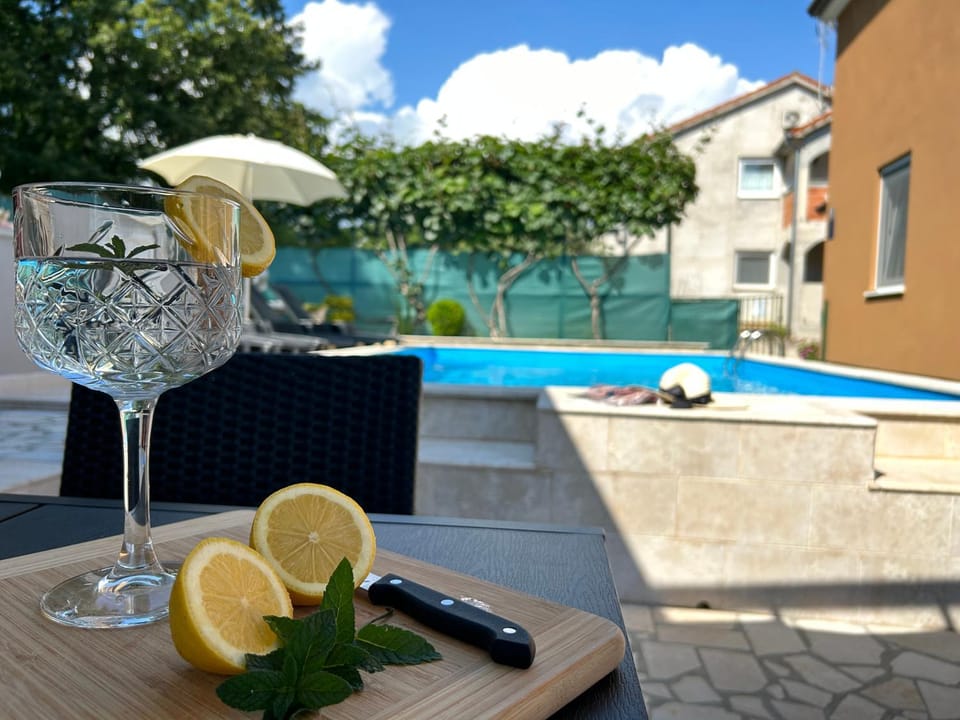Apartments Pranjic with Pool Apartment in Istria County