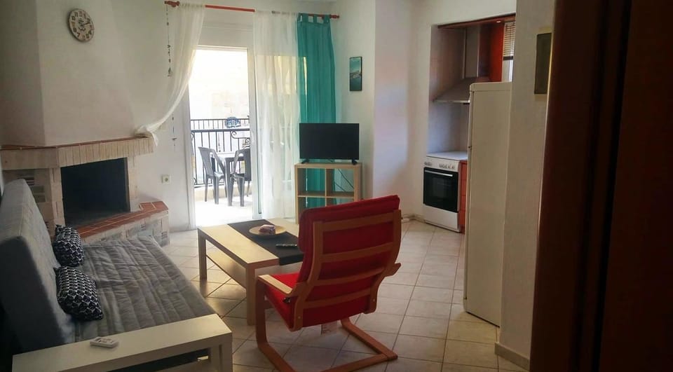 TV and multimedia, Kitchen or kitchenette, Living room