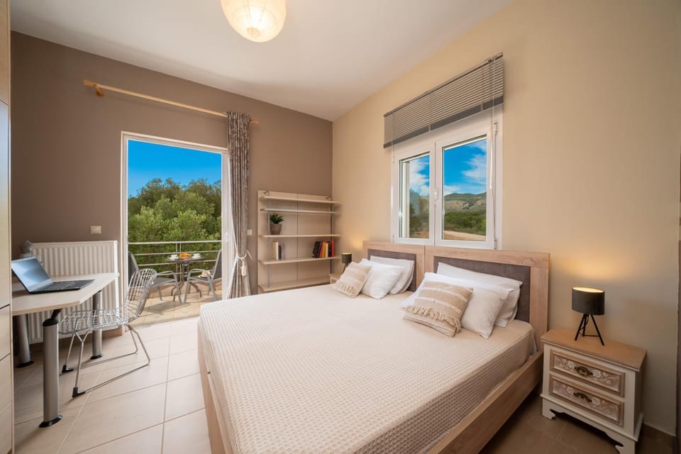 Cicada Home House in Cephalonia