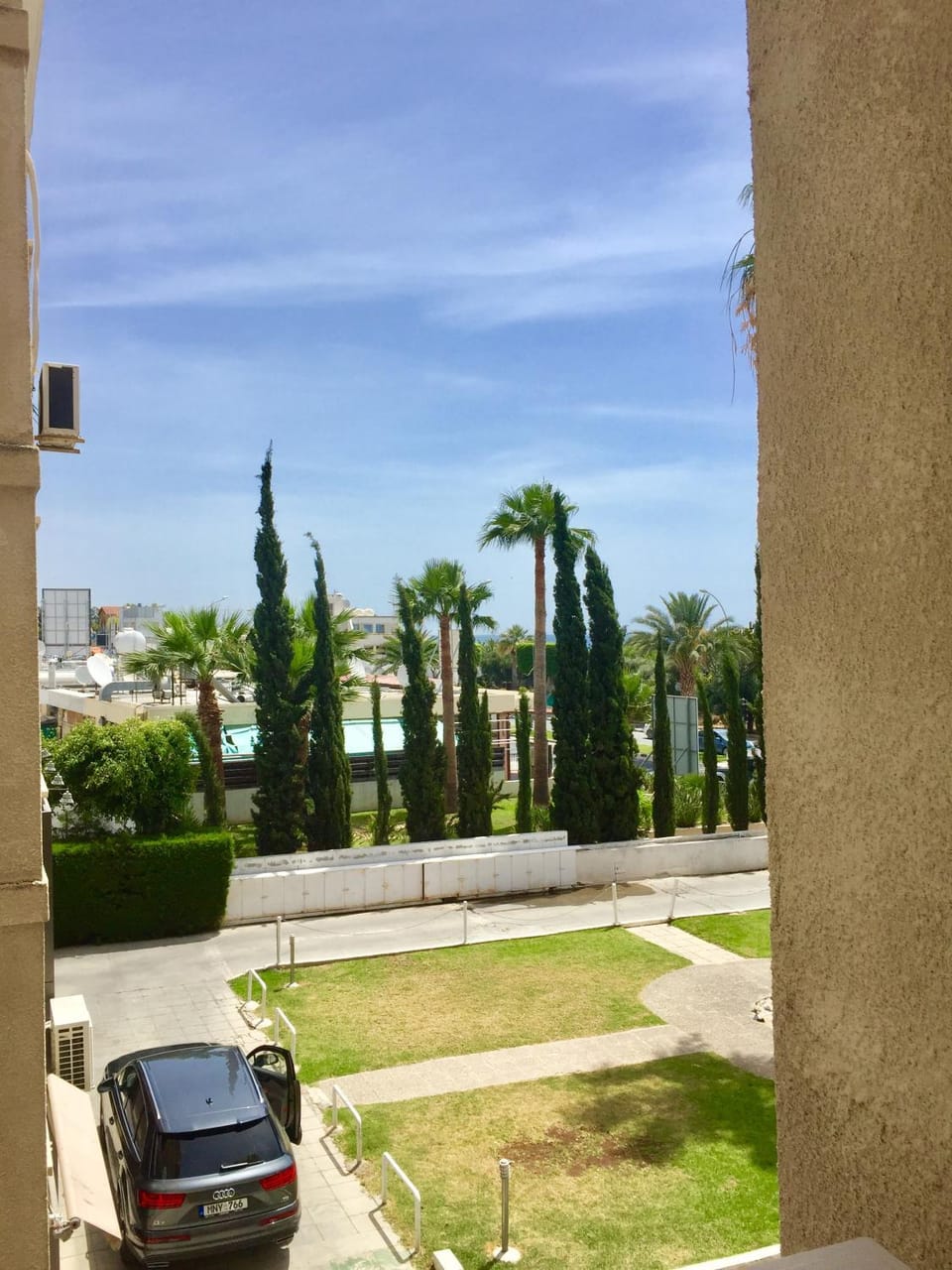 Garden view, Sea view