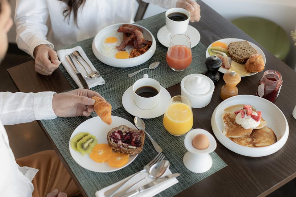 Breakfast, Breakfast, Continental breakfast, Continental breakfast, Buffet breakfast, Buffet breakfast