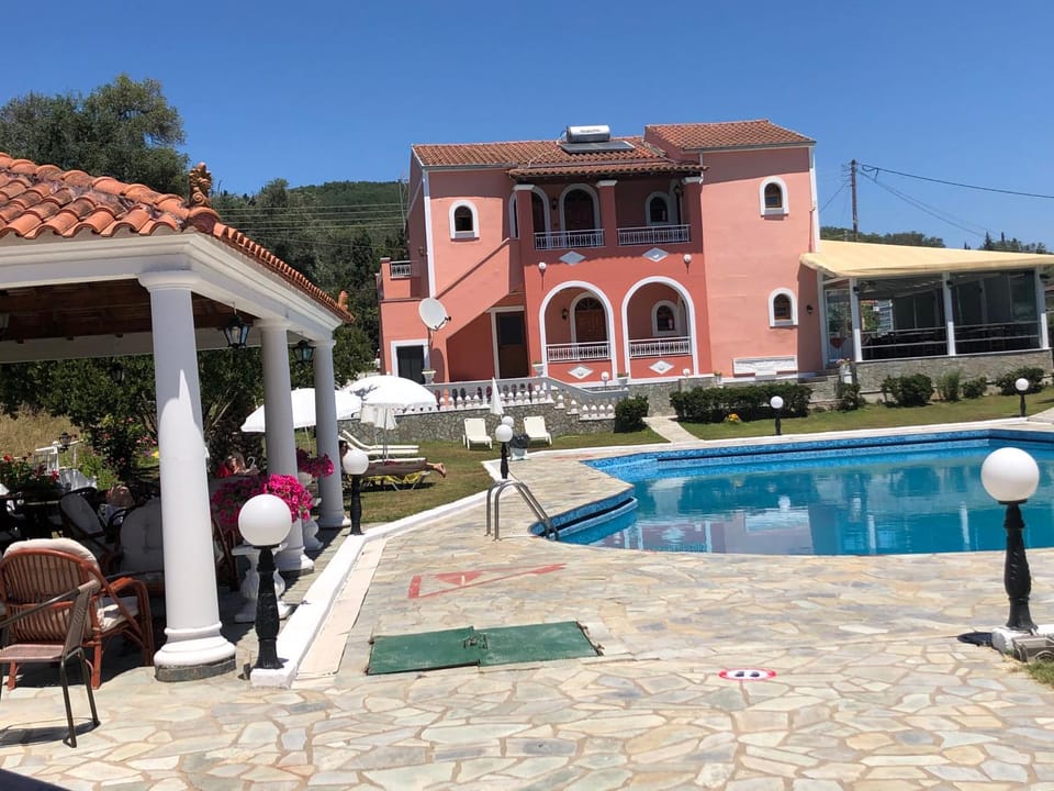 Regina Nina Bed and Breakfast in Peloponnese, Western Greece and the Ionian