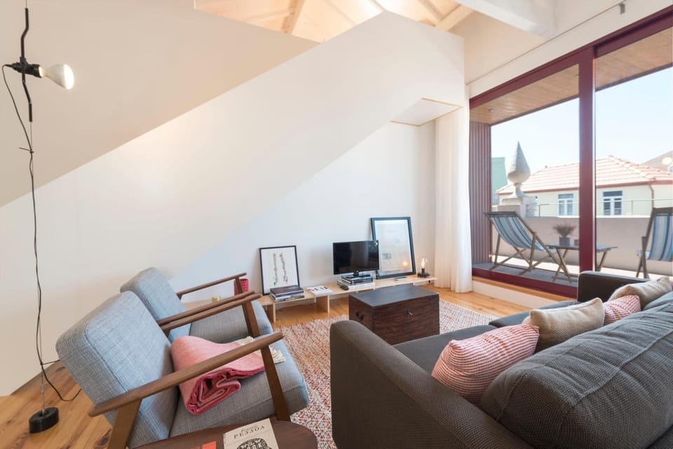 TV and multimedia, Balcony/Terrace, Living room, Decorative detail