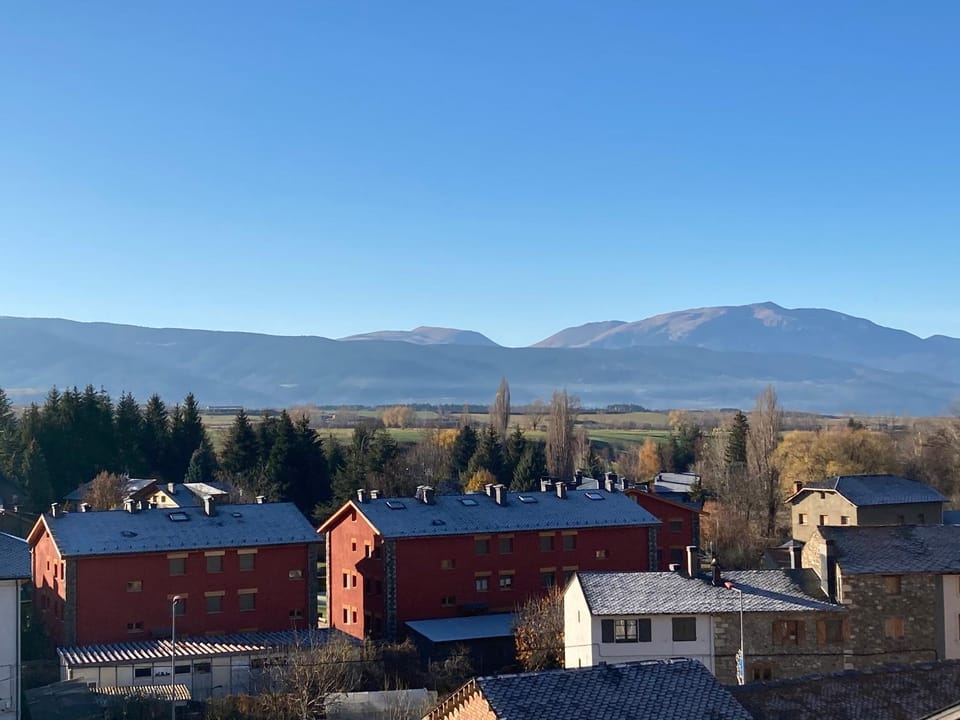Neighbourhood, City view, Mountain view, Street view