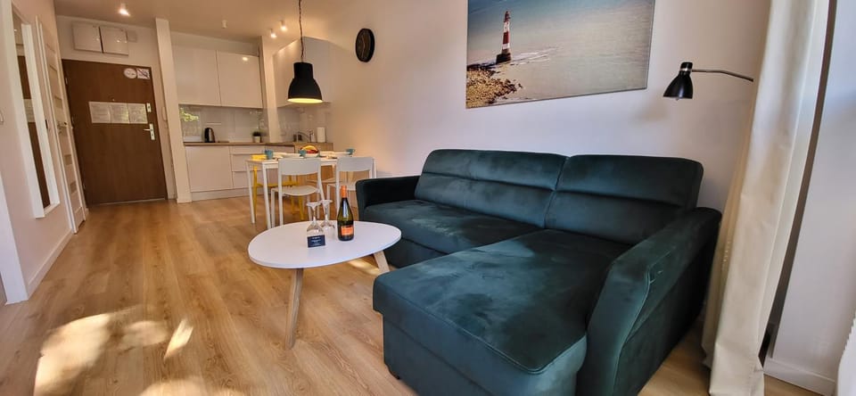 Communal lounge/ TV room, Living room, minibar