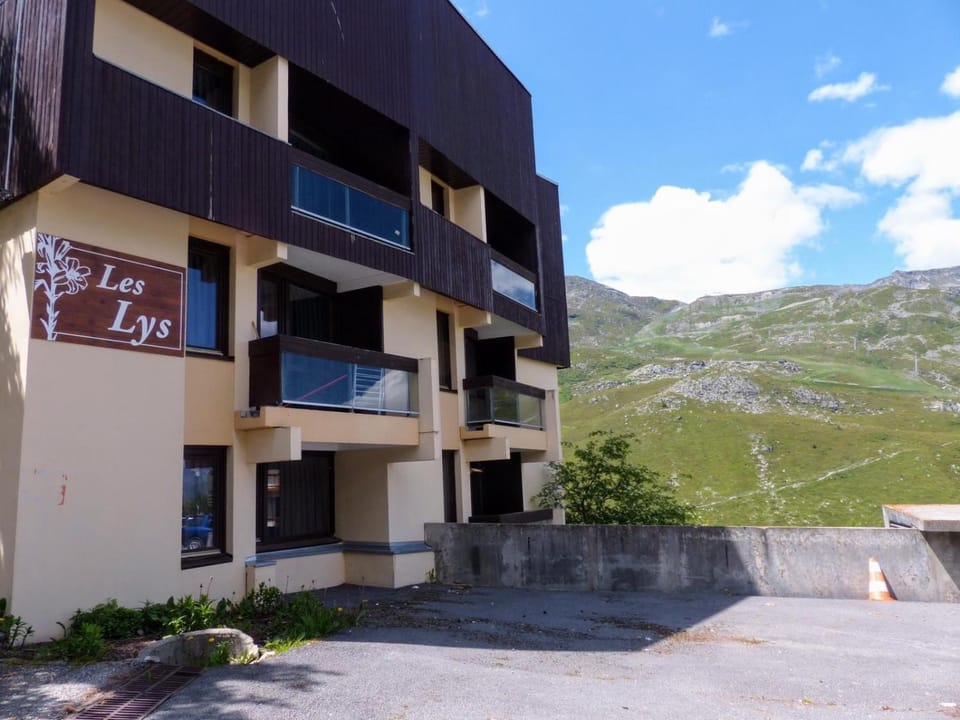 travelski home select - Résidence Les Lys Apartment in Les Allues