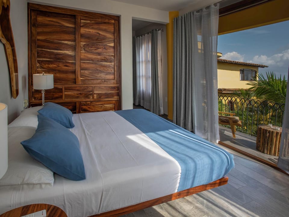 Suites La Hacienda Hotel in Puerto Escondido