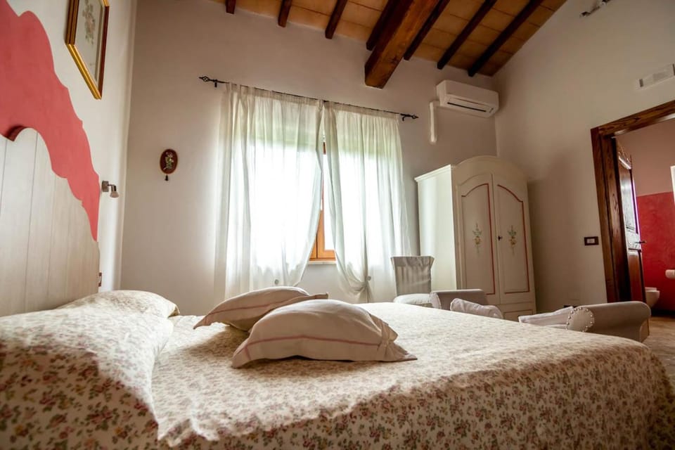 Casale Di Vulci Country House in Lazio