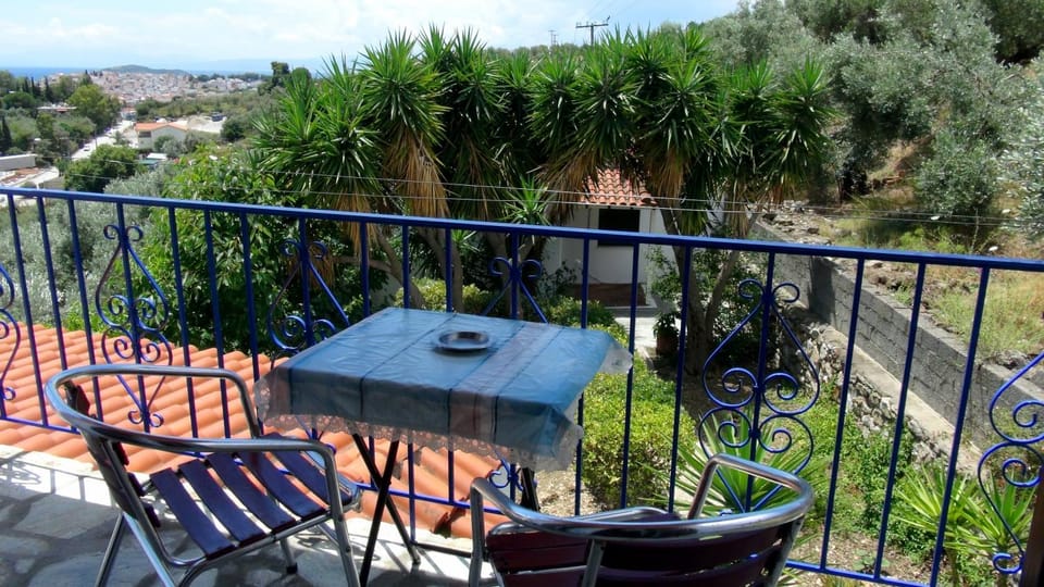 Balcony/Terrace, Sea view, Inner courtyard view