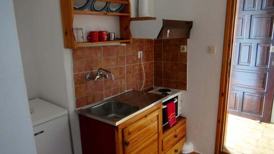 Kitchen or kitchenette, Photo of the whole room