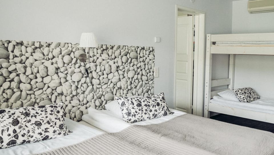Bedroom, Family