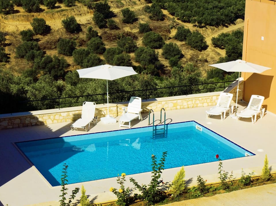 Pool view, Swimming pool