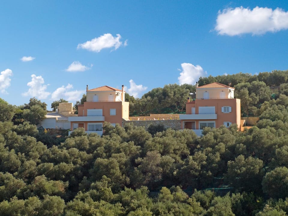 Property building, Nearby landmark, Neighbourhood, Bird's eye view