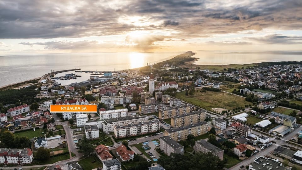 Neighbourhood, Bird's eye view