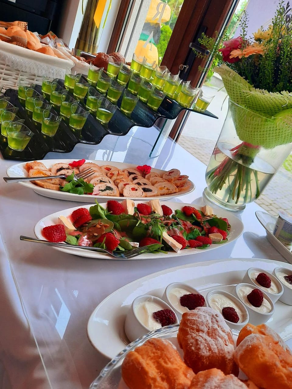 Food and drinks, Food, Breakfast, Buffet breakfast